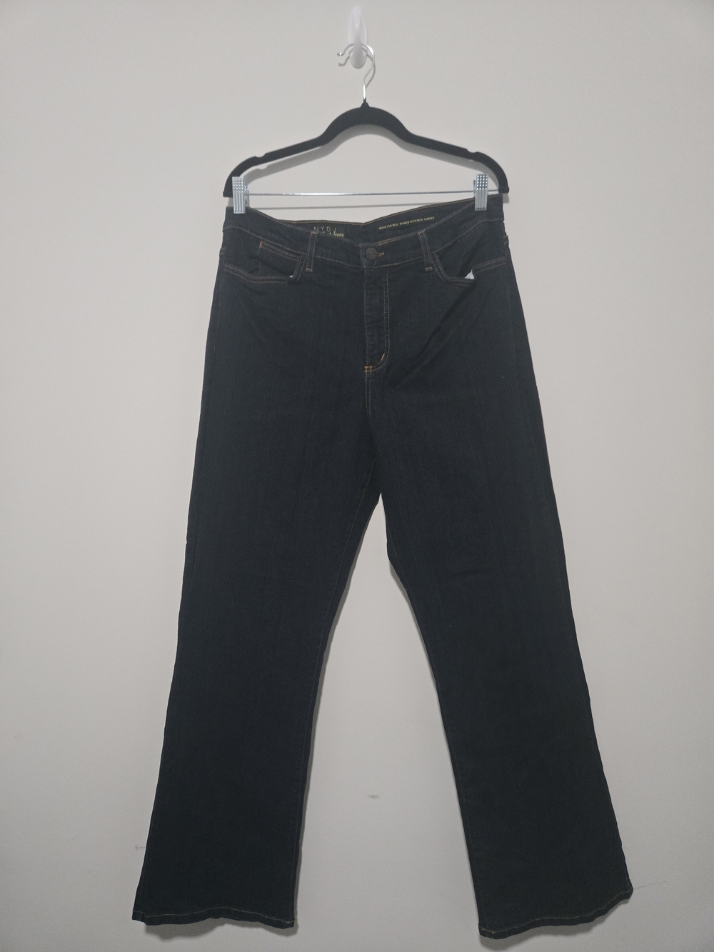 NYDJ Tummy Tuck Jeans - Size 18 Style #700